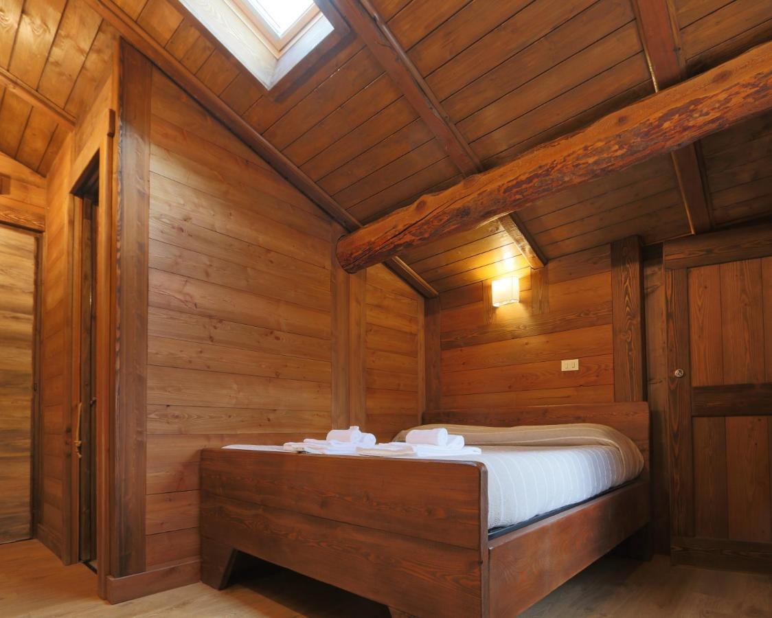 Lou Subric Hotel Stroppo ภายนอก รูปภาพ